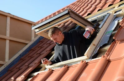 Pose de fenêtres de toit Velux à Sentous